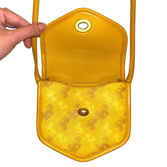 Coach | Limited Edition Turnlock Flap Pouch 15 | Yellow Horse & Carriage - Picture 9 of 16